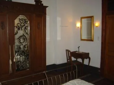 Besset Couette-café Saint-Jean-Chambre