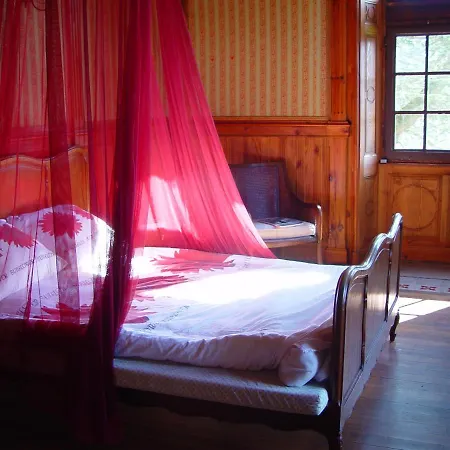 Couette-café Besset *
